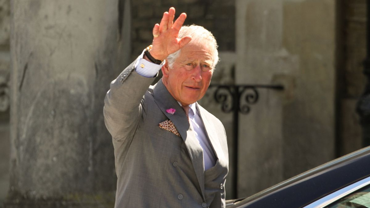 Charles III accusé d’être le « raciste de la famille royale » : le roi...