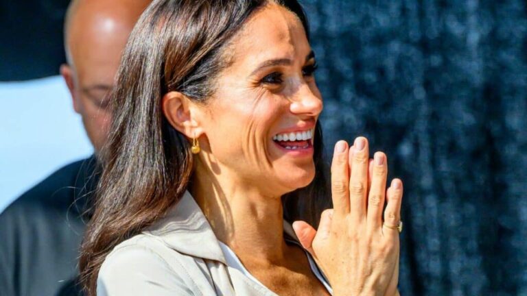 De la royauté au café : Meghan Markle apparaît dans une publicité pour Clevr Blends, une marque de…
