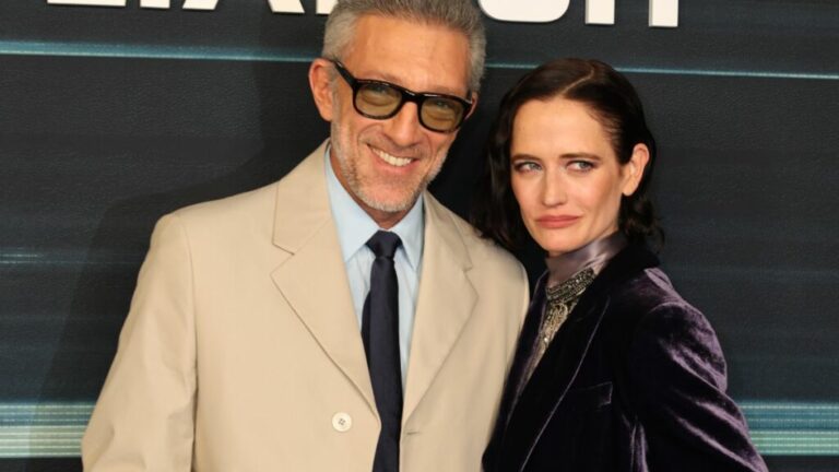 En pleine promotion, des Trois Mousquetaires II : Eva Green et Vincent Cassel se montrent très…