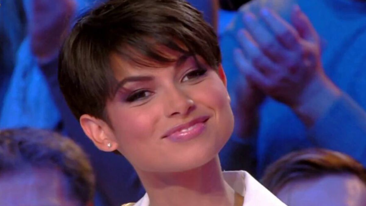 Eve Gilles dans TPMP : Géraldine Maillet se fait violemment tacler, « elle t’emmerde »