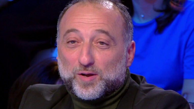 Frank Tapiro au Bois de Boulogne : l’identité du supposé travesti révélée