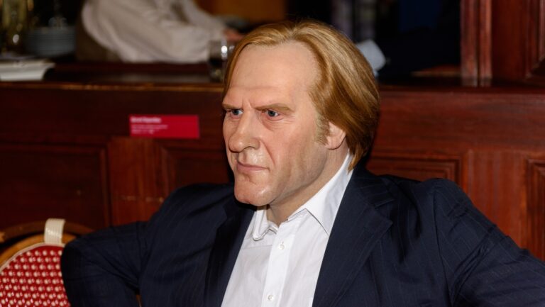 Gérard Depardieu accusé d’agressions sexuelles : un huissier authentifie les informations dévoilées…