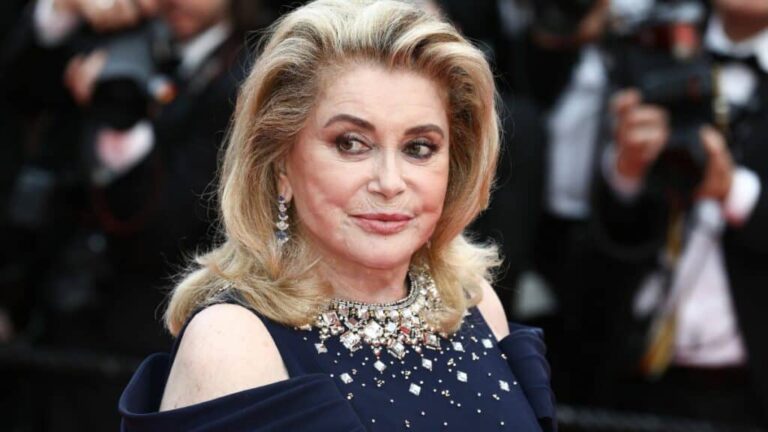 Il était une fois Deneuve : Le livre sur l’icône du 7e Art qui répond a toutes vos questions