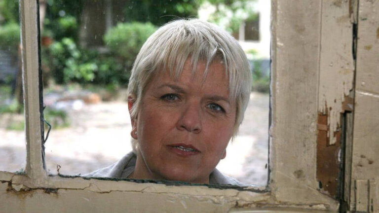Joséphine Ange gardien : Mimie Mathy sanctionnée sur TF1, le public boude la chaîne