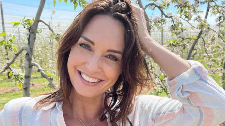 Julia Vignali : « On fera de la laine », l’animatrice se livre sur le passe-temps surprenant de Kad…