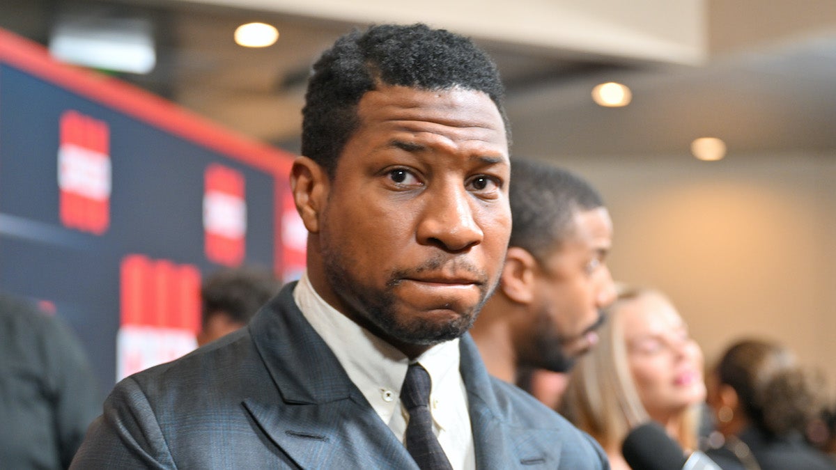 Le jury de Jonathan Majors commence à délibérer sur une affaire de violence domestique