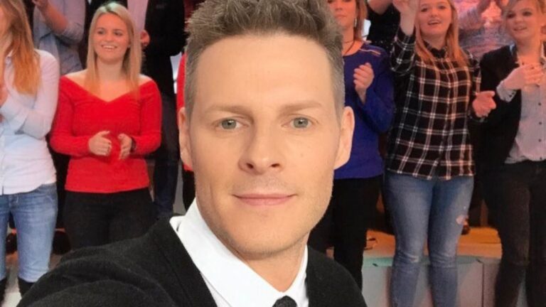 Matthieu Delormeau : « Raciste et homophobe », l’animateur balance sur une chroniqueuse de Touche…