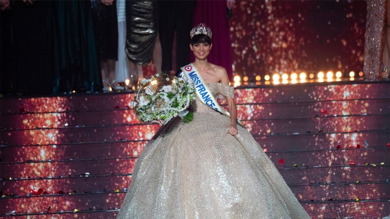 Miss France 2024 : bientôt mariée, la patronne des miss vient de dire « oui »