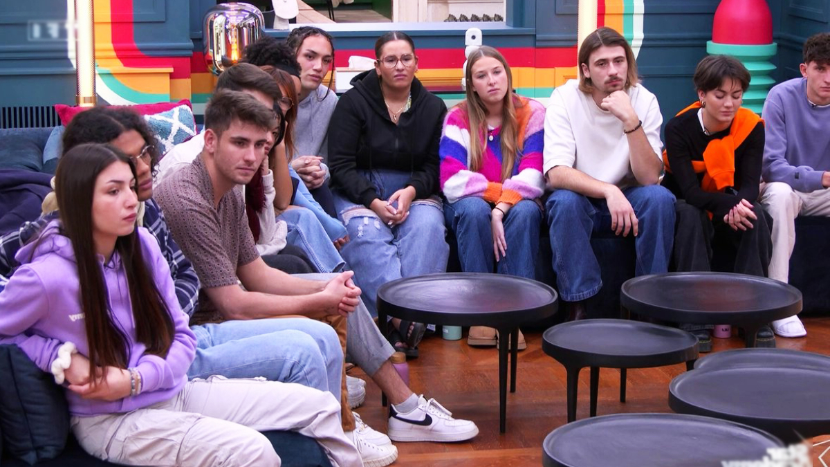 Star Academy : des caméras installées à l’insu des candidats, « Ça en dit long »