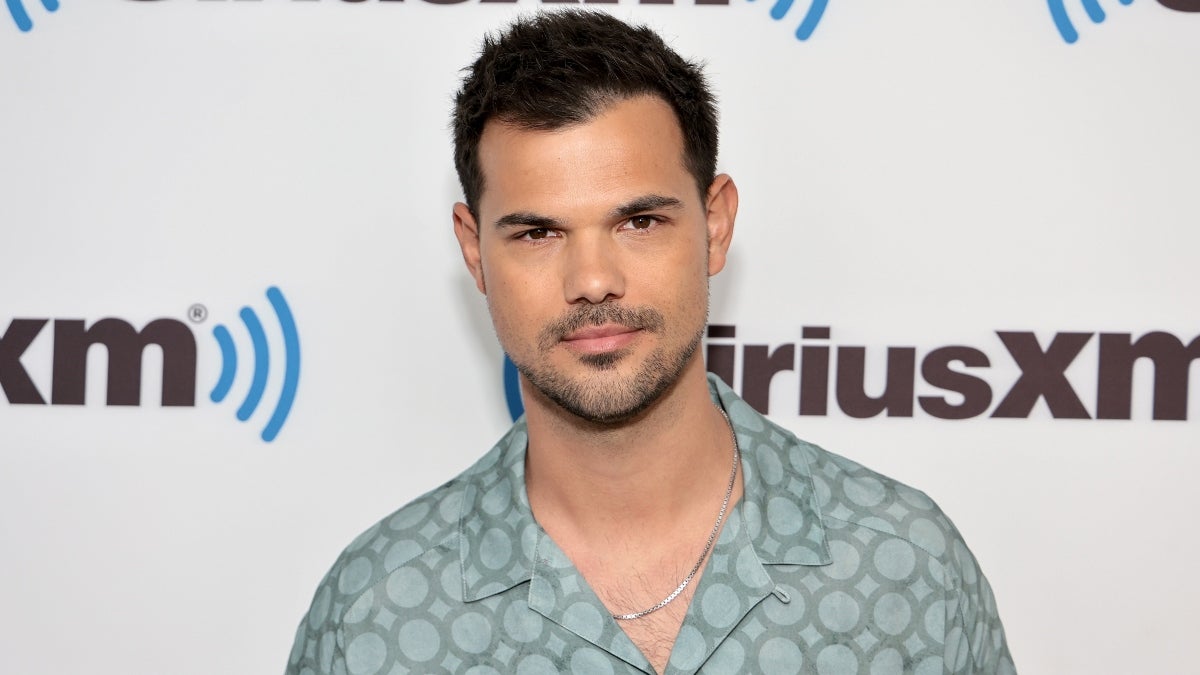 Taylor Lautner a failli perdre son rôle dans 'Twilight' au profit d'un 'homme musclé et bien bâti' pour 'New Moon'.