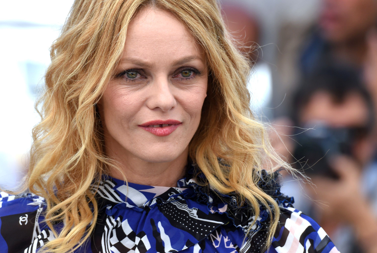 Vanessa Paradis : son loft Parisien, « caché et baigné de lumière » au cœur d’un quartier...
