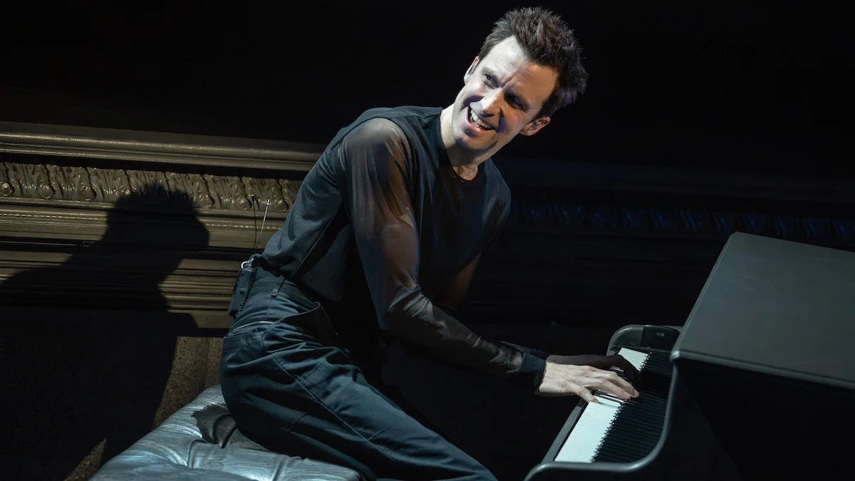 "Walk on Through" Off Broadway Review: Gavin Creel se présente comme un