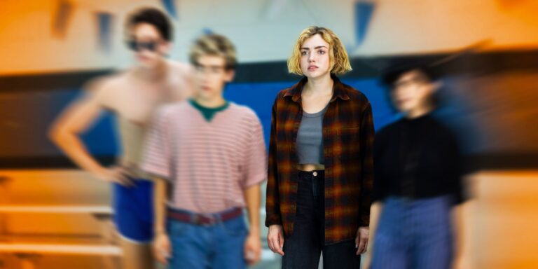 Janet Twist de School Spirits fait allusion à la prochaine étape pour Maddie (et sa mère)