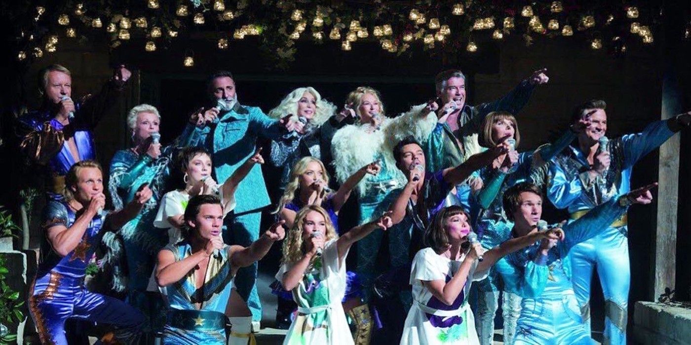 10 trous et incohérences dans l'intrigue de Mamma Mia ! Films
