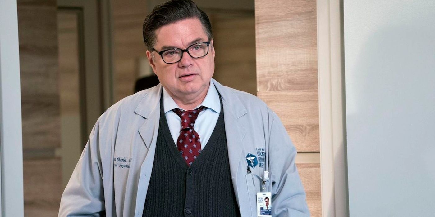 La mise à jour de l'histoire de la saison 9 de Chicago Med fait allusion au passé de Charles avec un nouveau médecin...