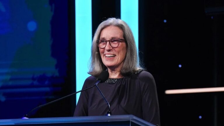 Comment Carol Littleton, lauréate d’un Oscar d’honneur, s’est battue pour que le montage de films soit plus diversifié