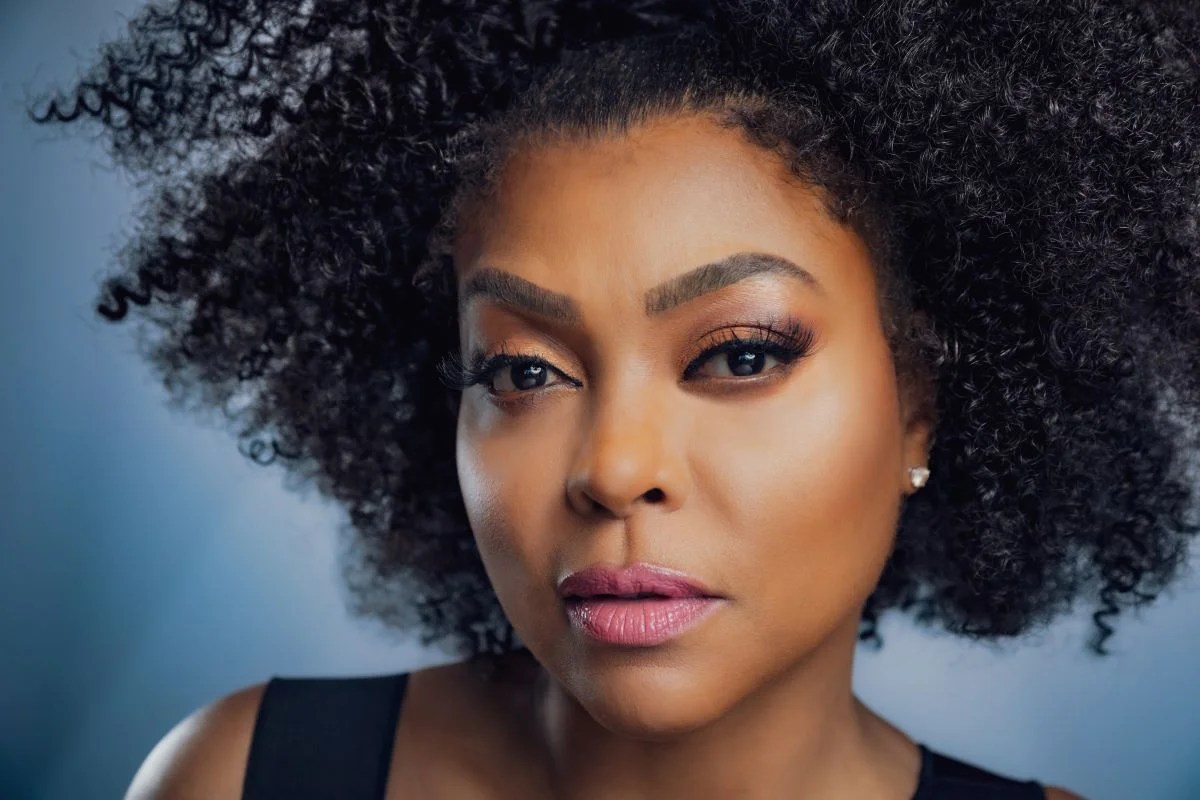 Taraji P. Henson dit que le rôle de Shug dans "La couleur pourpre" l'a étirée "au-delà de mon imagination".