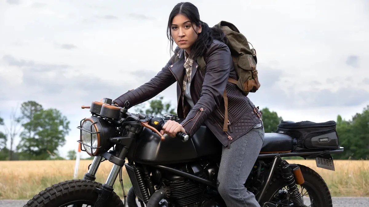 La star d'Echo, Alaqua Cox, parle de la "transition énorme" d'un personnage secondaire à un personnage principal de série - et de ce qui s'ensuit
