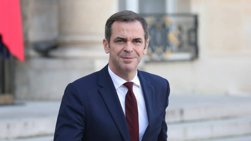 Affaire Gérard Depardieu : Olivier Véran soutient fermement les propos d