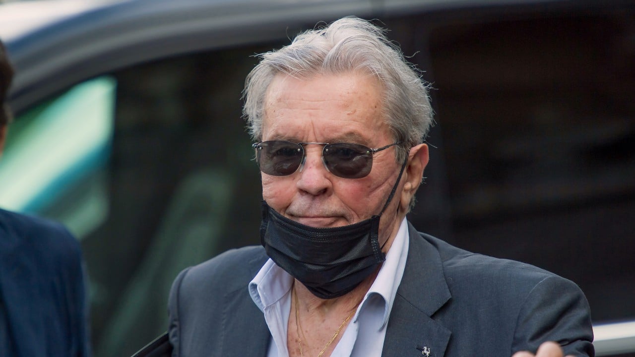 Alain Delon placé sous sauvegarde de justice : tout le monde en parle mais qu’est-ce que ça signifie concrètement ?