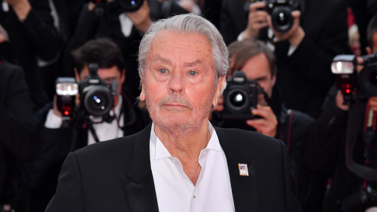 Alain Delon : son fils condamné à de la prison après une altercation dans un hôtel
