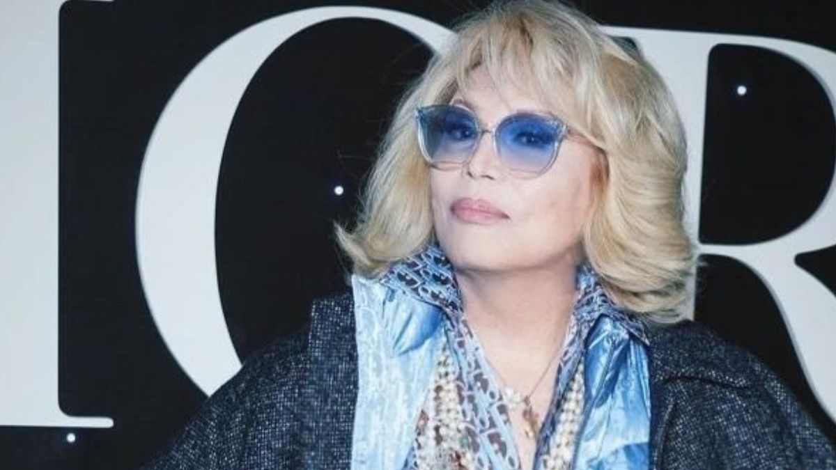 Amanda Lear : elle revient sur son enfance et ses complexes