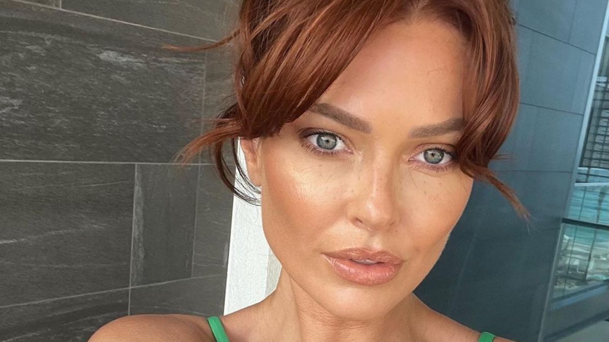 Caroline Receveur : son nouveau traitement accélère sa ménopause à 36 ans
