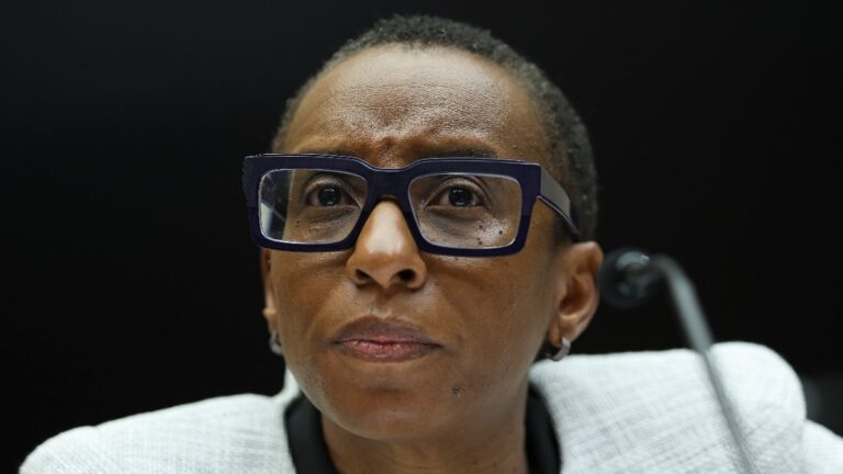 Claudine Gay, présidente de Harvard, démissionne à la suite d&rsquo;un scandale de plagiat et d&rsquo;une réaction hostile à l&rsquo;égard de l&rsquo;affaire de l&rsquo;OMPI.