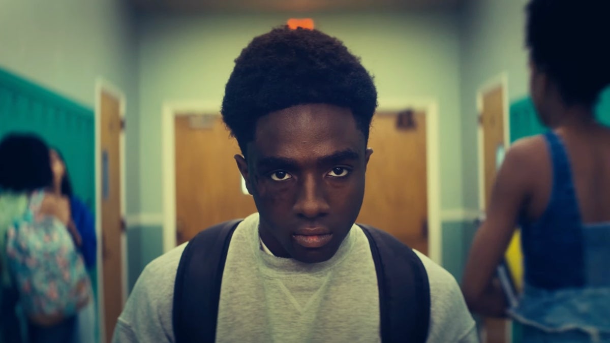 Donald Glover et Caleb McLaughlin incarnent le rappeur 21 Savage dans la nouvelle bande-annonce du biopic | Vidéo