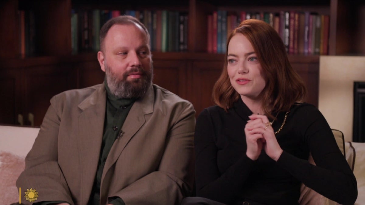 Emma Stone dit qu'elle "voulait vraiment, vraiment, vraiment jouer dans une sitcom" et qu'elle est toujours prête à en faire une.