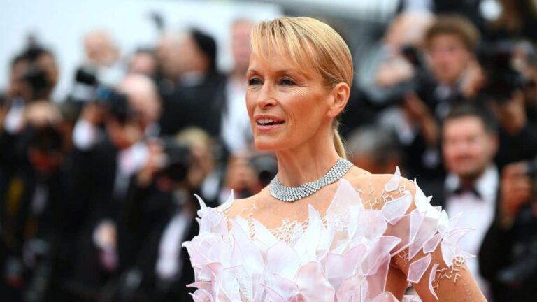 Estelle Lefébure : elle envoie son soutien à Anthony Delon dans un message très clair