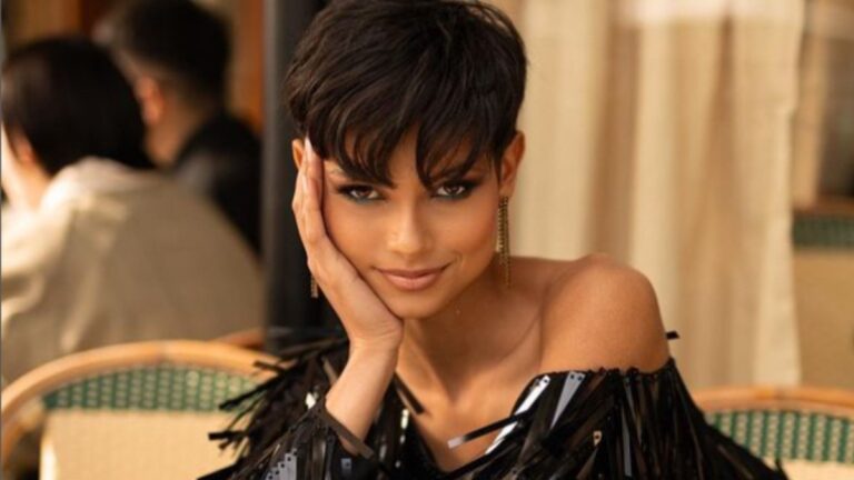 Eve Gilles : sa robe vinyle ultra-sexy pour Fashion Week fait sensation