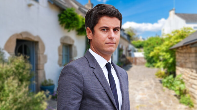 Gabriel Attal : visite guidée de sa maison de rêve sur une île isolée de tout