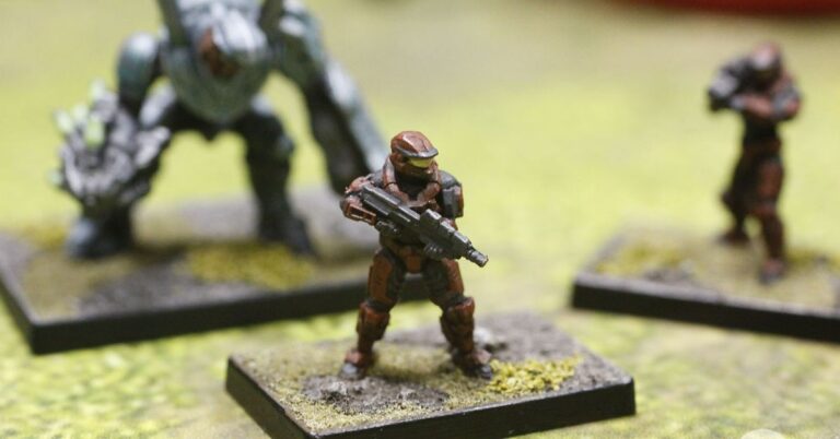 Halo revient sur la table en 2024, probablement avec un jeu d&rsquo;escarmouche de miniatures de style 40K