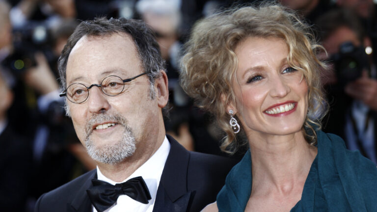 Jean Reno « gros alcoolique » : il gifle la fille d’Alexandra Lamy et lui fend la lèvre