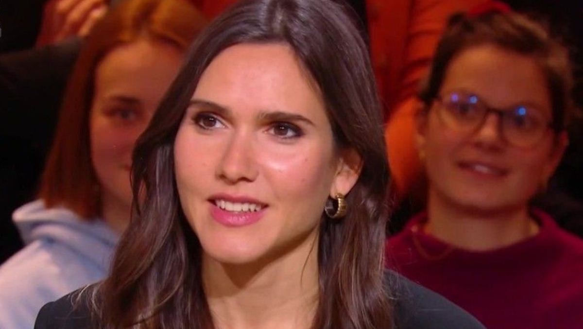 Joyce Jonathan en couple avec Gabriel Attal : elle revient sur leur belle histoire d’amour, « Très...
