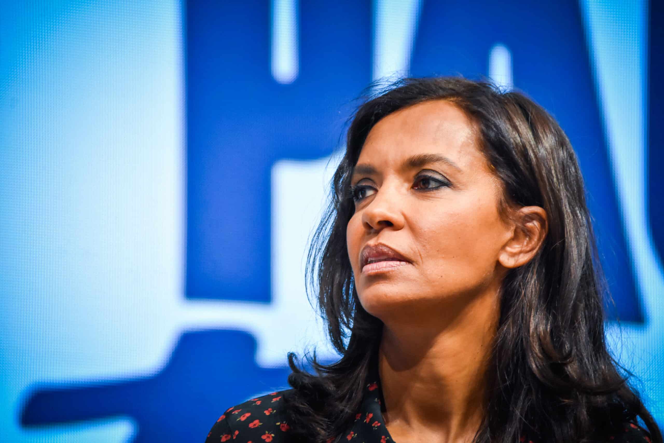 Karine Le Marchand dézinguée par Cyril Hanouna après ses propos sur les agriculteurs