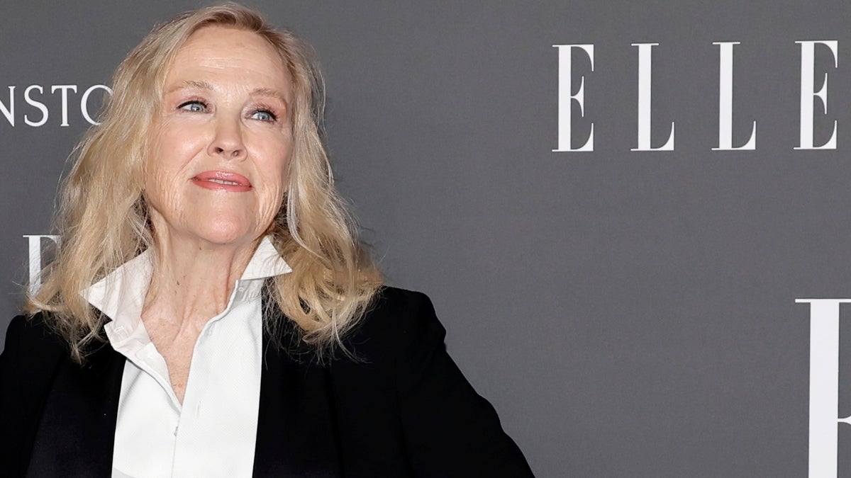 La mère de "Home Alone", Catherine O'Hara, pense que les McCallister ont probablement hérité de leur richesse.