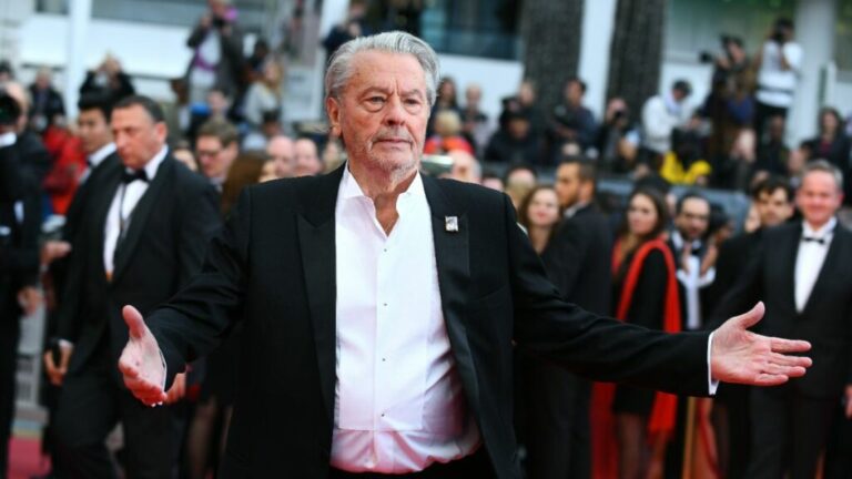 La saga Delon continue : l’échec des accusations et la montée des tensions