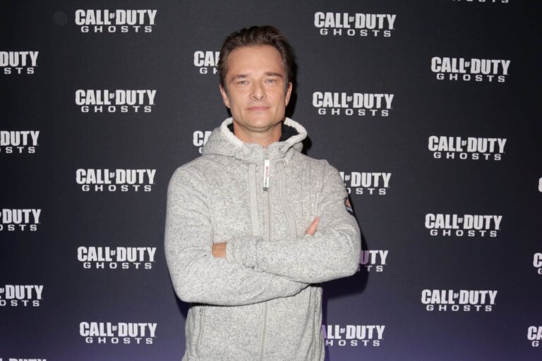 Les rares confidences de David Hallyday sur la passion de sa femme pour… la Star Academy !