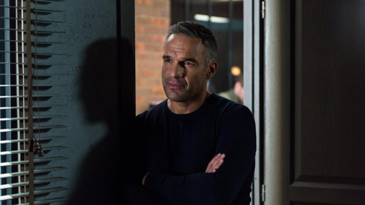 Philippe Bas (Destination X) : il expose sa poutre apparente en photo, la Toile s’embrase