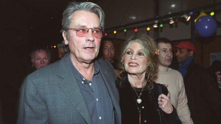 « Quelle médiocrité ! » Brigitte Bardot tacle sévèrement les enfants d’Alain Delon