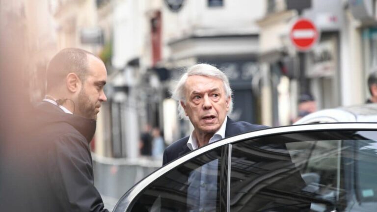 Salvatore Adamo : son état de santé se dégrade, le chanteur annule de nouvelles dates