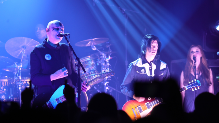 Si vous voulez jouer de la guitare pour les Smashing Pumpkins, c&rsquo;est aujourd&rsquo;hui le grand jour.