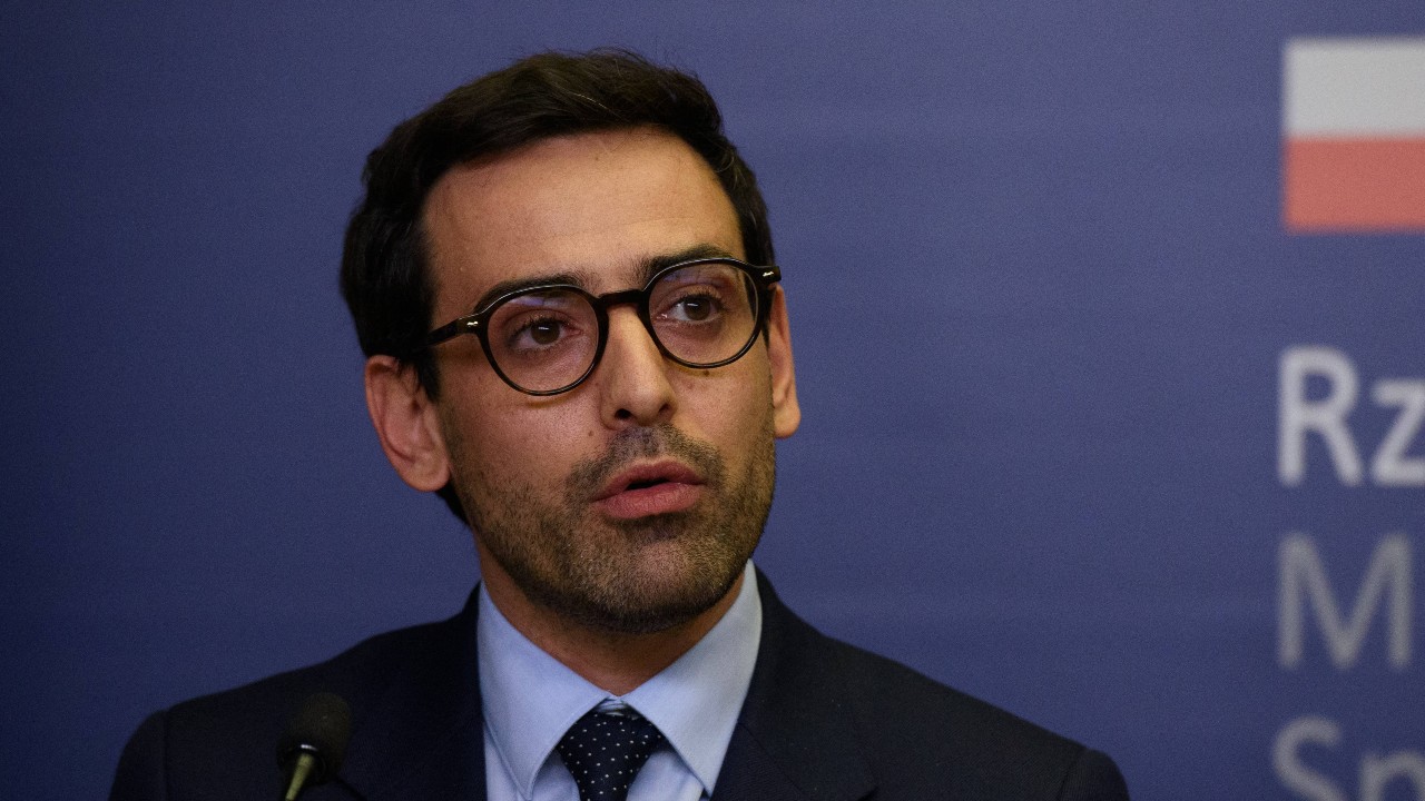 Stéphane Séjourné pistonné par son ex Gabriel Attal au ministère des Armées ? Il met les choses au clair une bonne fois pour toutes !