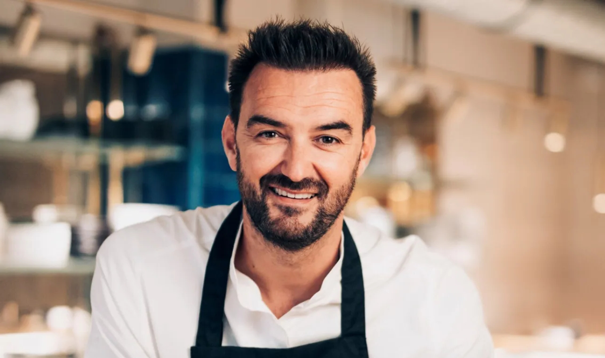 Tous en cuisine : la recette de galette des rois soleil à la noisette de Cyril Lignac