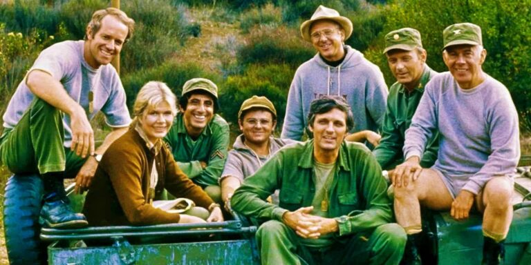 Pourquoi un seul épisode de MASH présentait l&rsquo;intégralité du casting de la série