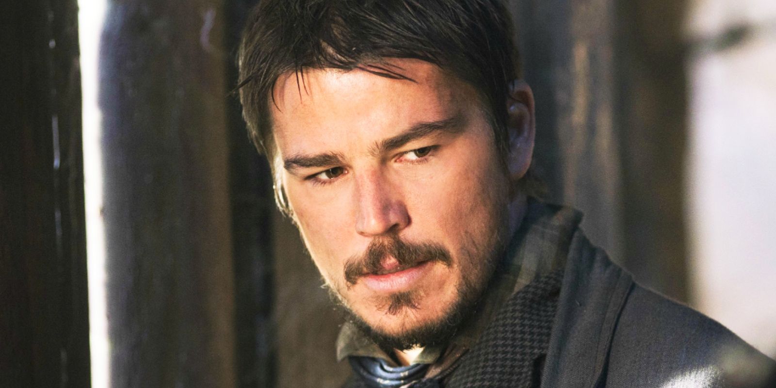 Le nouveau film de M. Night Shyamalan teasé par Josh Hartnett : "C'est très biz...