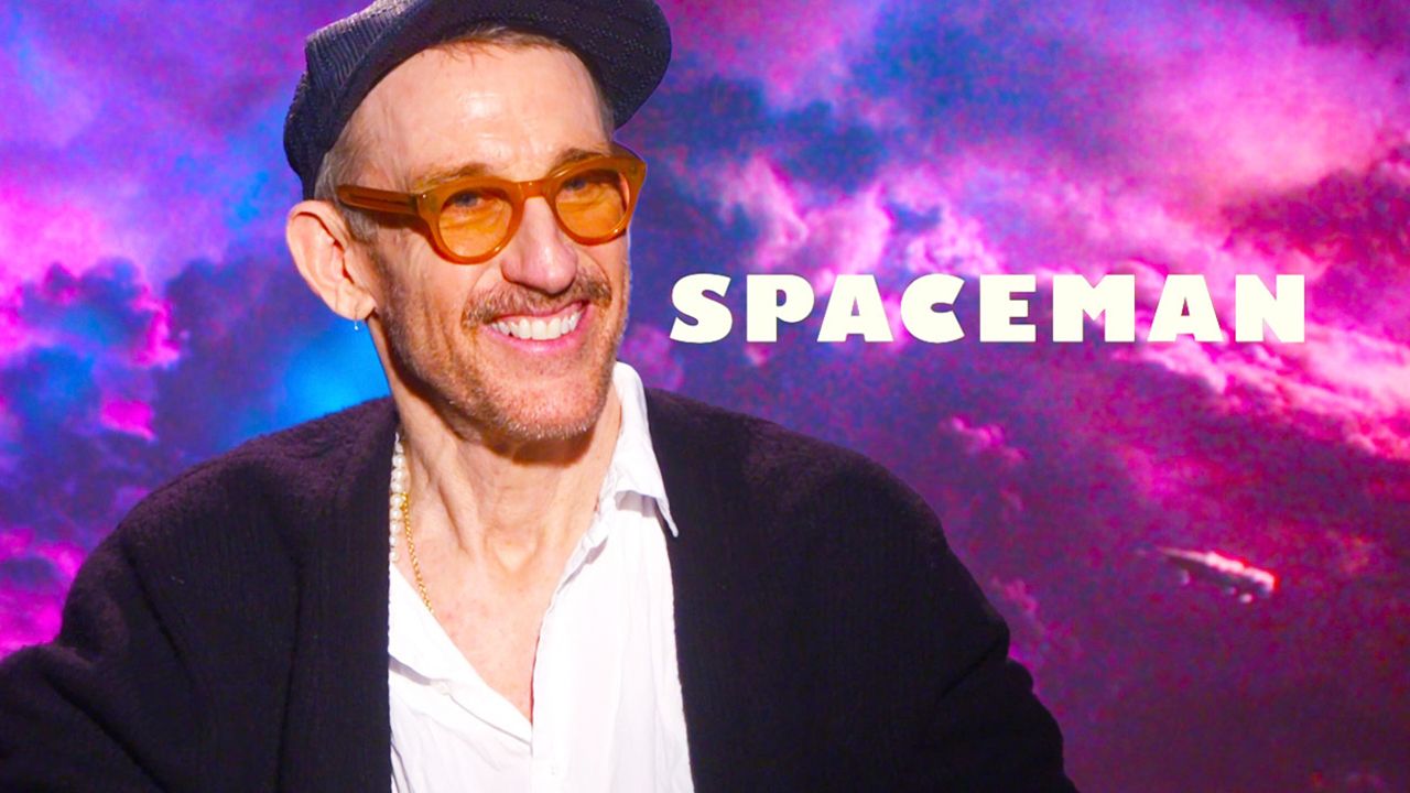Le réalisateur de Spaceman explique pourquoi Adam Sandler est parfait pour un film dramatique...