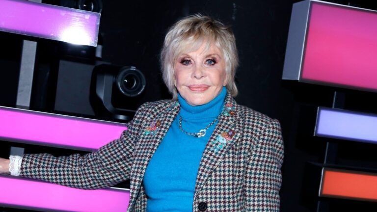 40 ans après sa mort, l’animatrice Sophie Darel  accuse Claude François d’agression sexuelle